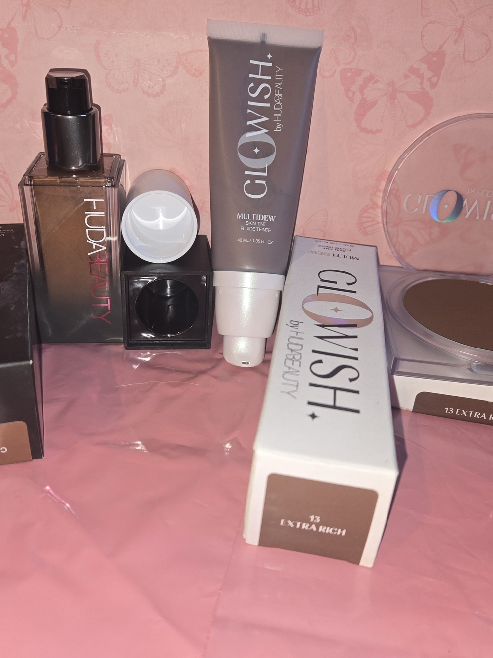 GloWish by Huda Beauty Foundation